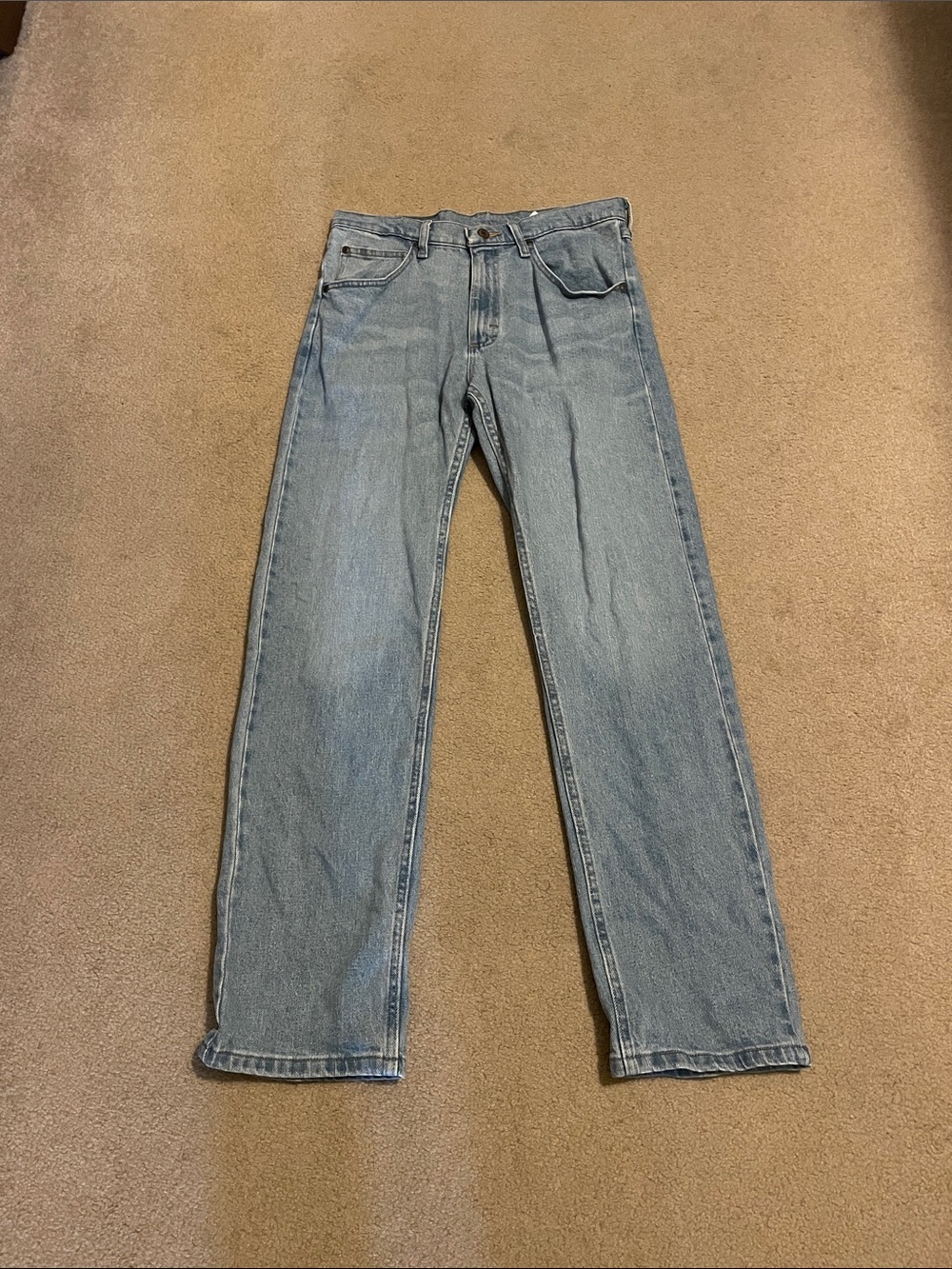 Wrangler Men's Light Blue Straight-Leg Jeans 30X32 (Like New)